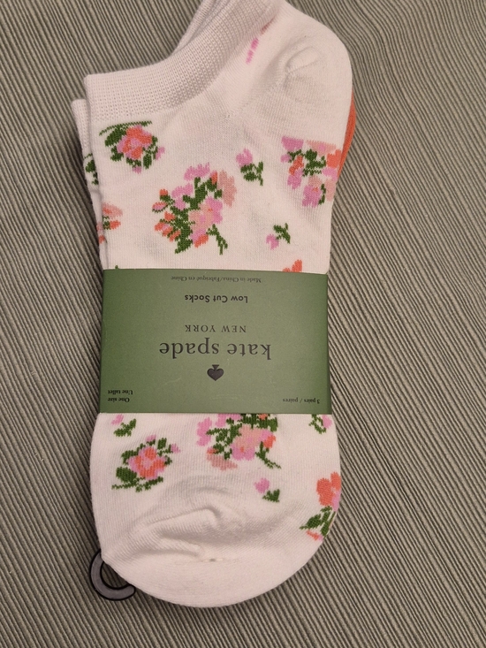 kate spade Accessories - Kate Spade 3 Pack Low-Cut Socks with Pink & Green Floral Print, Orange & White